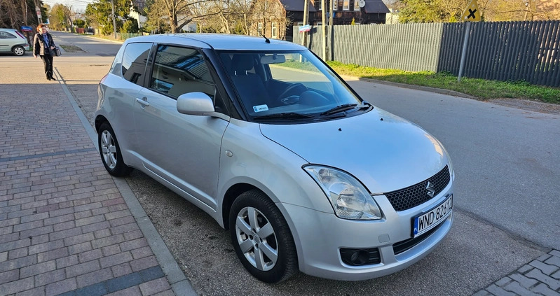 Suzuki Swift cena 13900 przebieg: 119000, rok produkcji 2010 z Sokołów Małopolski małe 529